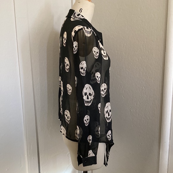 Vintage Havana sheer skull top - Picture 3 of 6